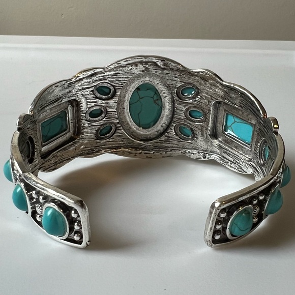 Western Turquoise Cuff Bangle Bracelet - Picture 4 of 5